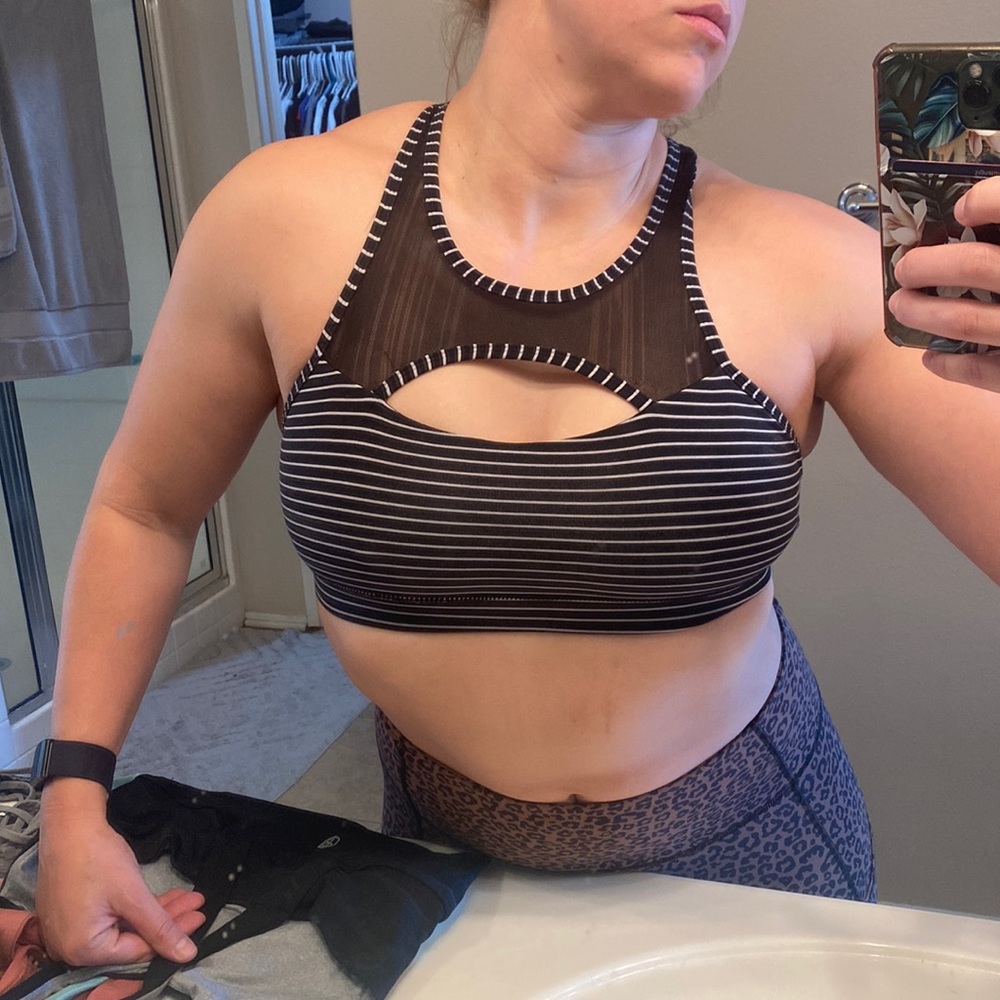 Savage Barbell CrossFit sports bra size M